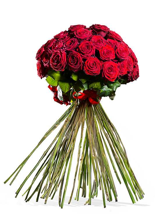 Bouquet Venezia hand-tied di rose rosse con steli lunghi